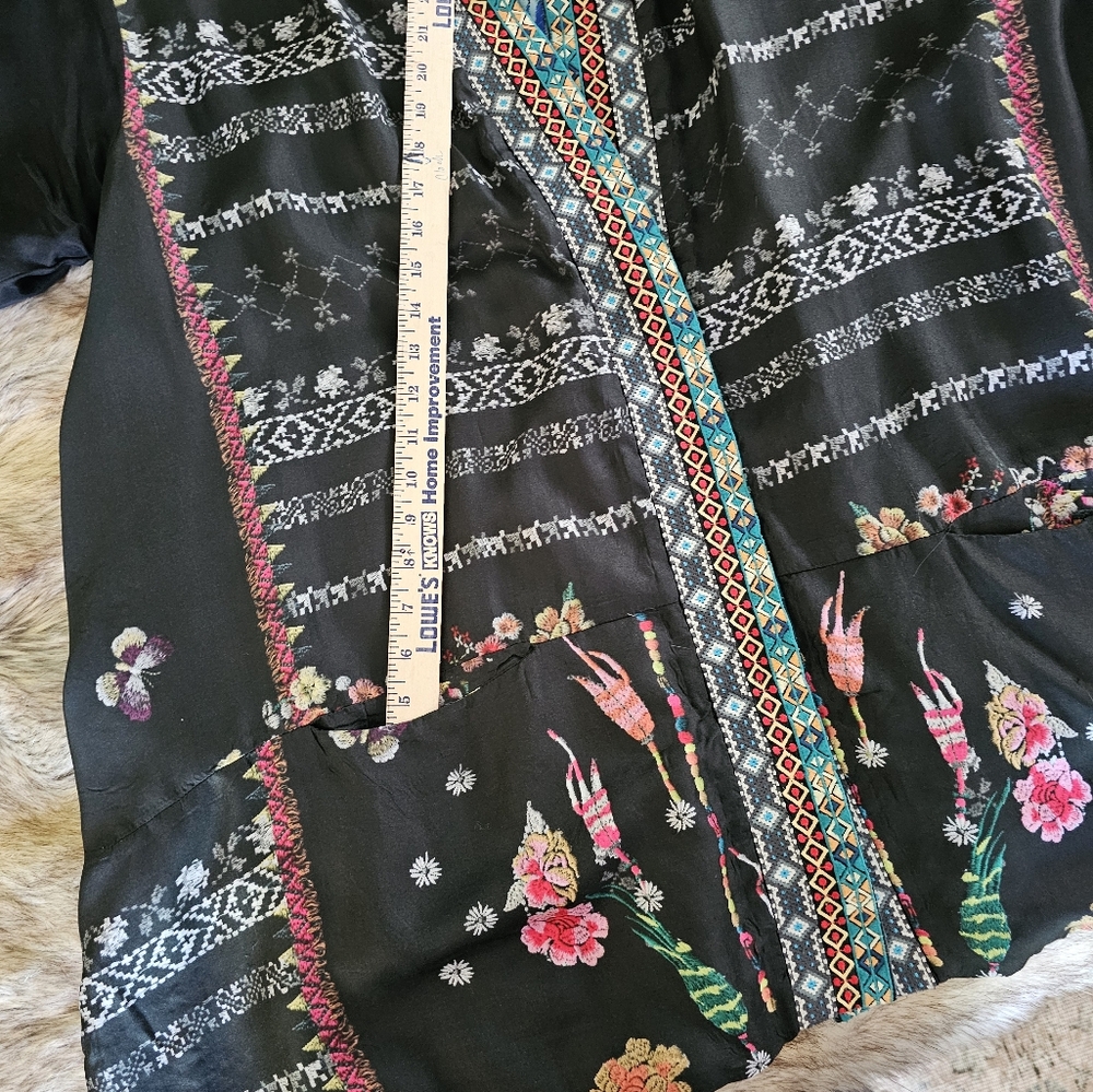 Johnny WAS silk Kimono - Picture 12 of 16
